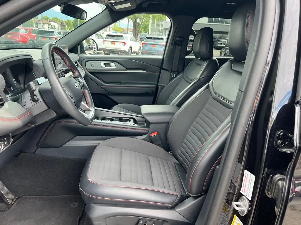 2025 Ford Explorer - $36,900