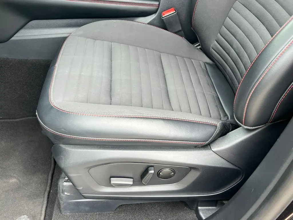 2025 Ford Explorer - $36,900