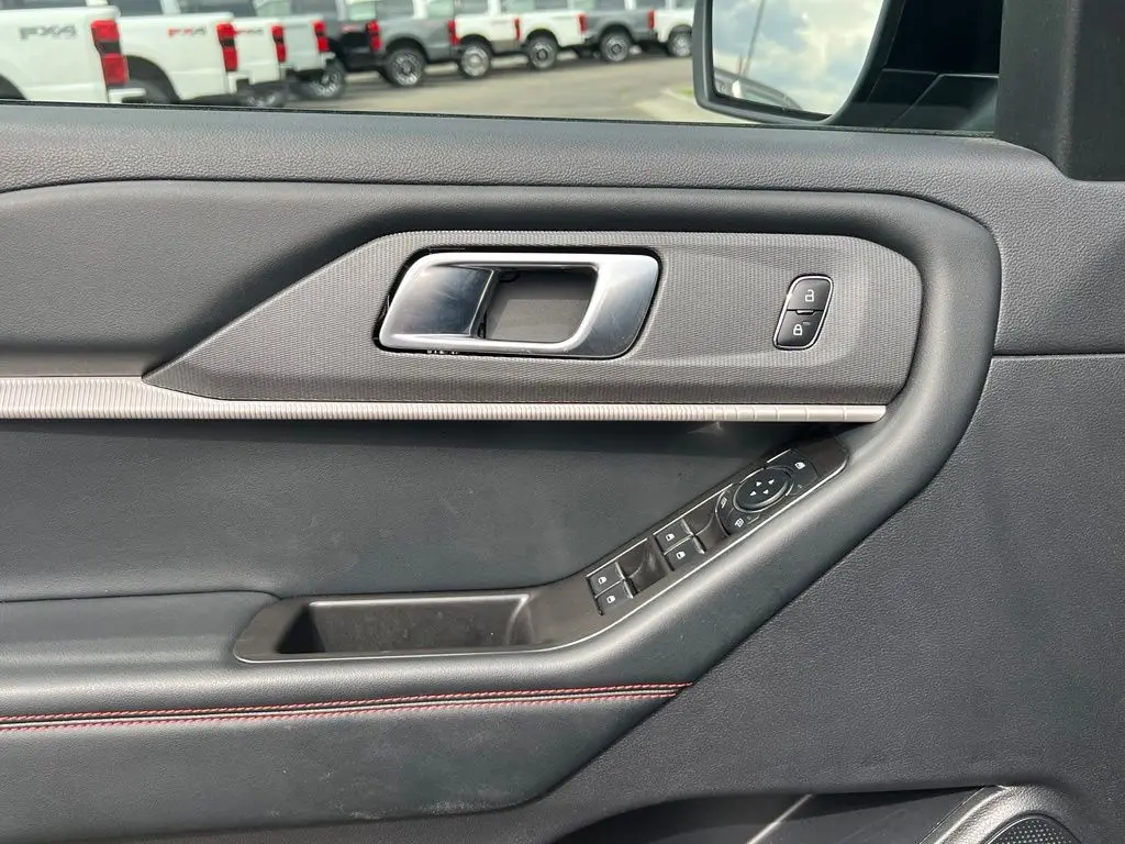 2025 Ford Explorer - $36,900