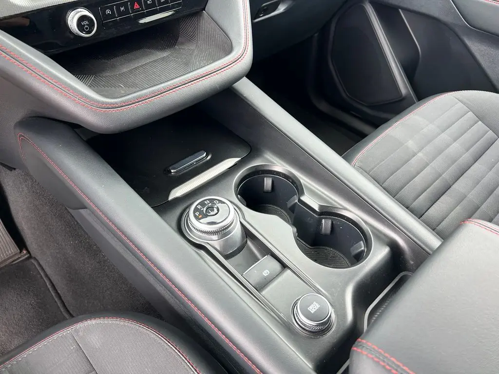 2025 Ford Explorer - $36,900