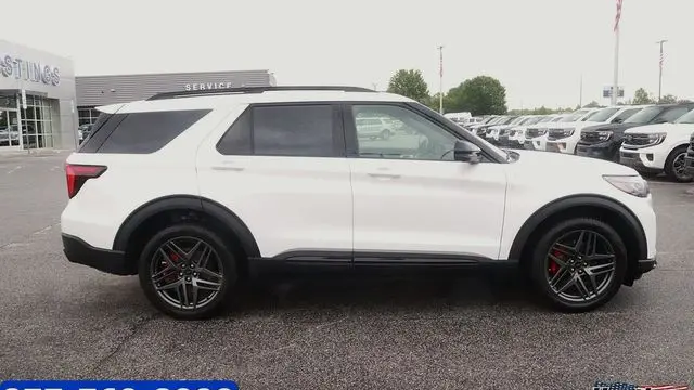 2025 Ford Explorer ST-Line