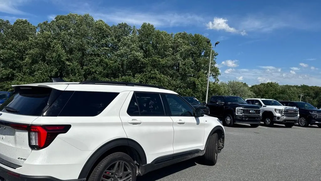 2026 Ford Explorer ST-Line