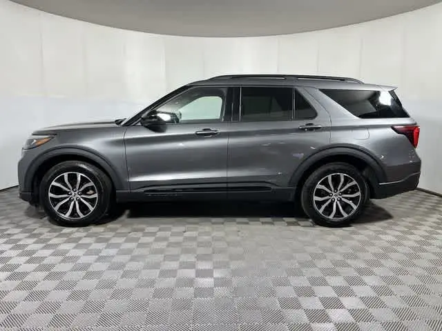 2026 Ford Explorer - $40,599