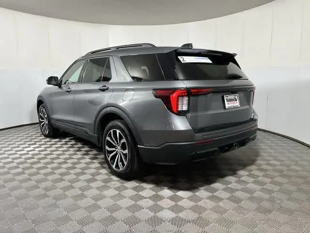 2026 Ford Explorer - $40,599