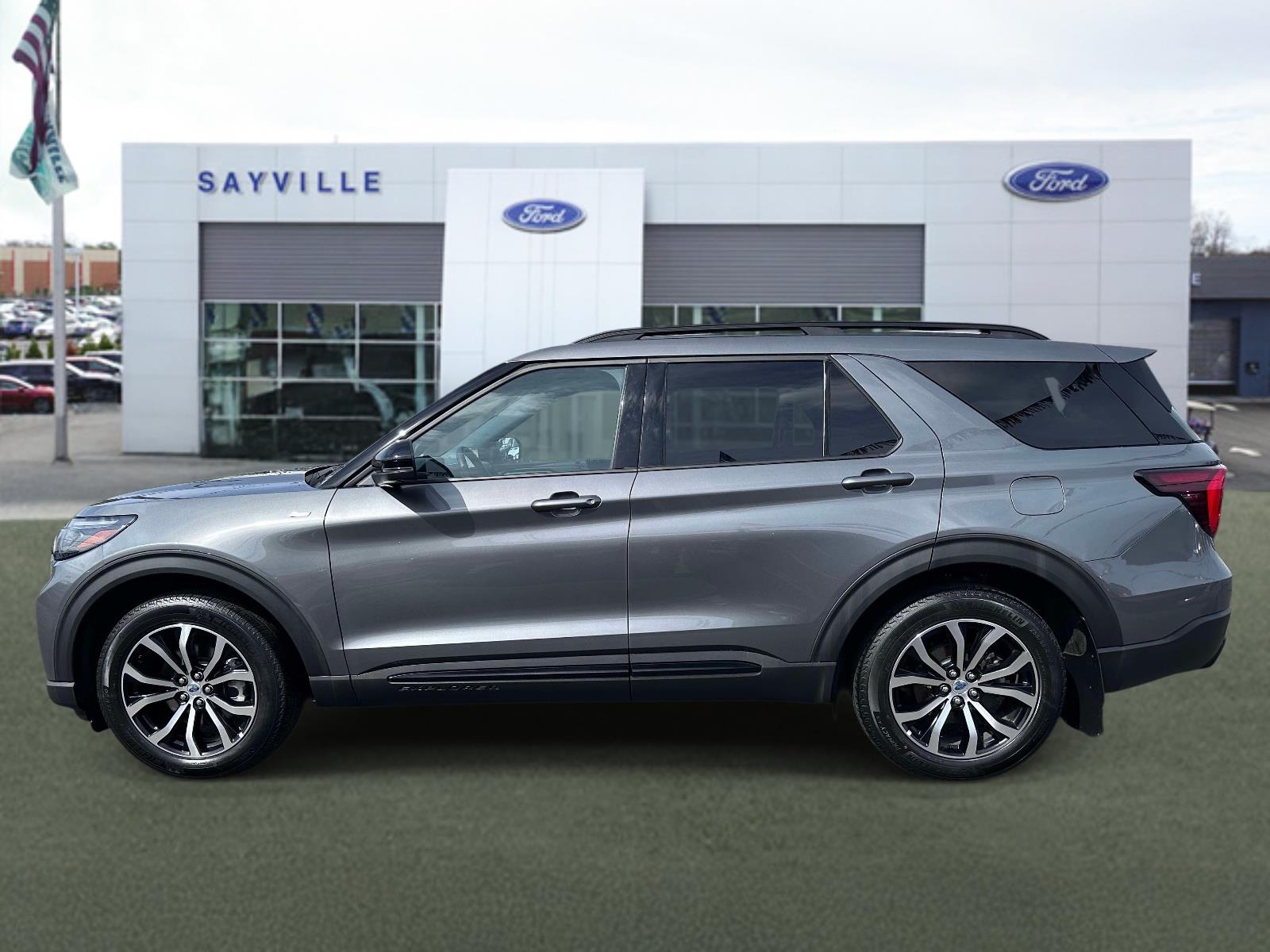 2026 Ford Explorer - $43,989