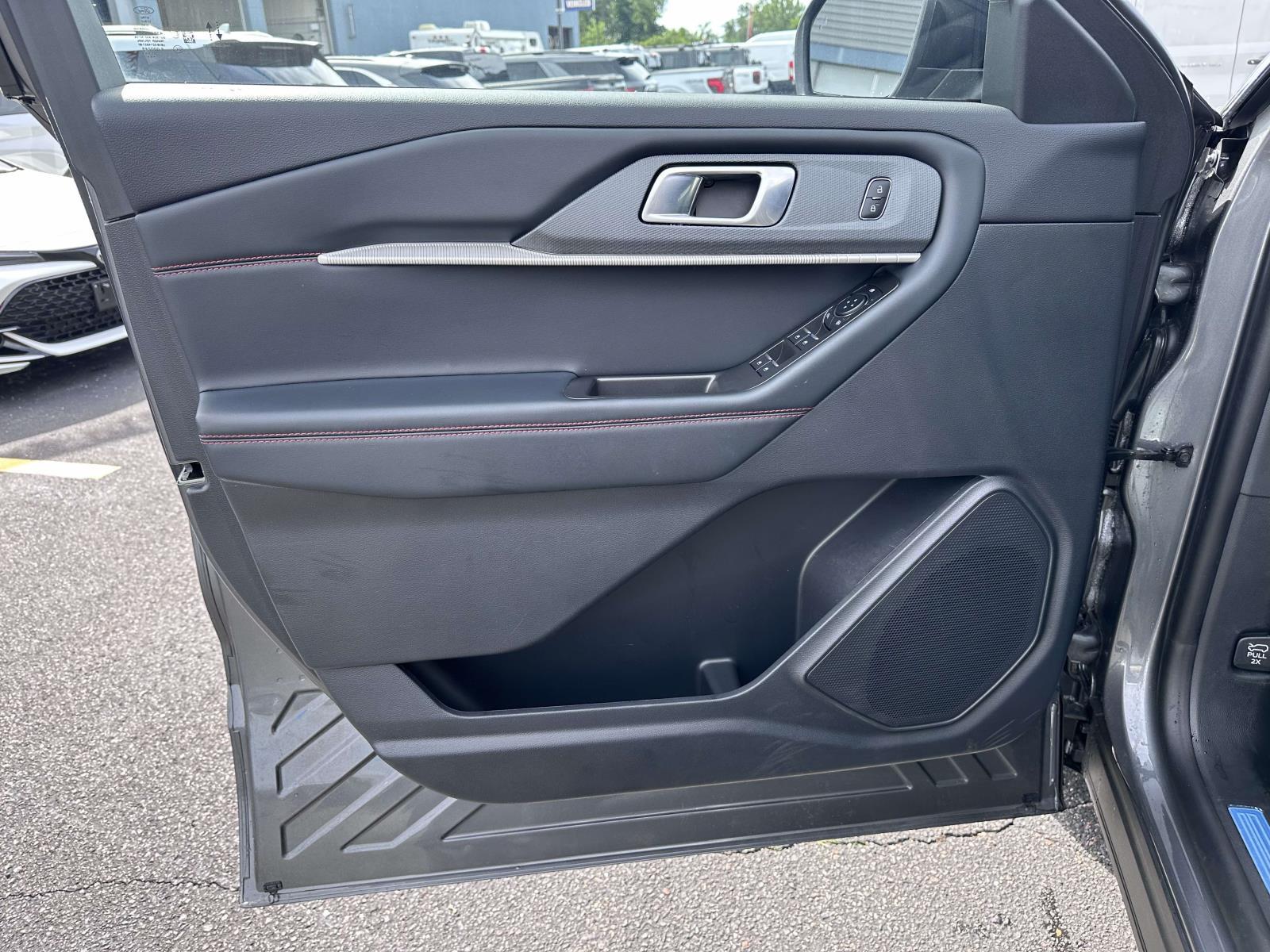 2026 Ford Explorer - $43,989
