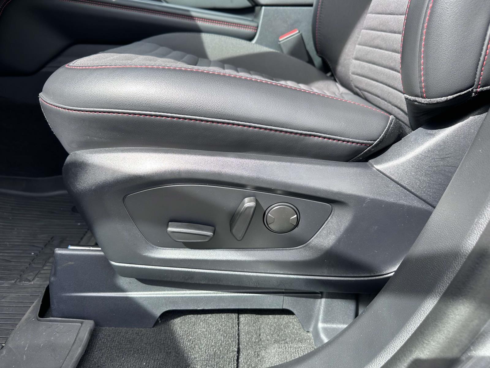 2026 Ford Explorer - $43,989