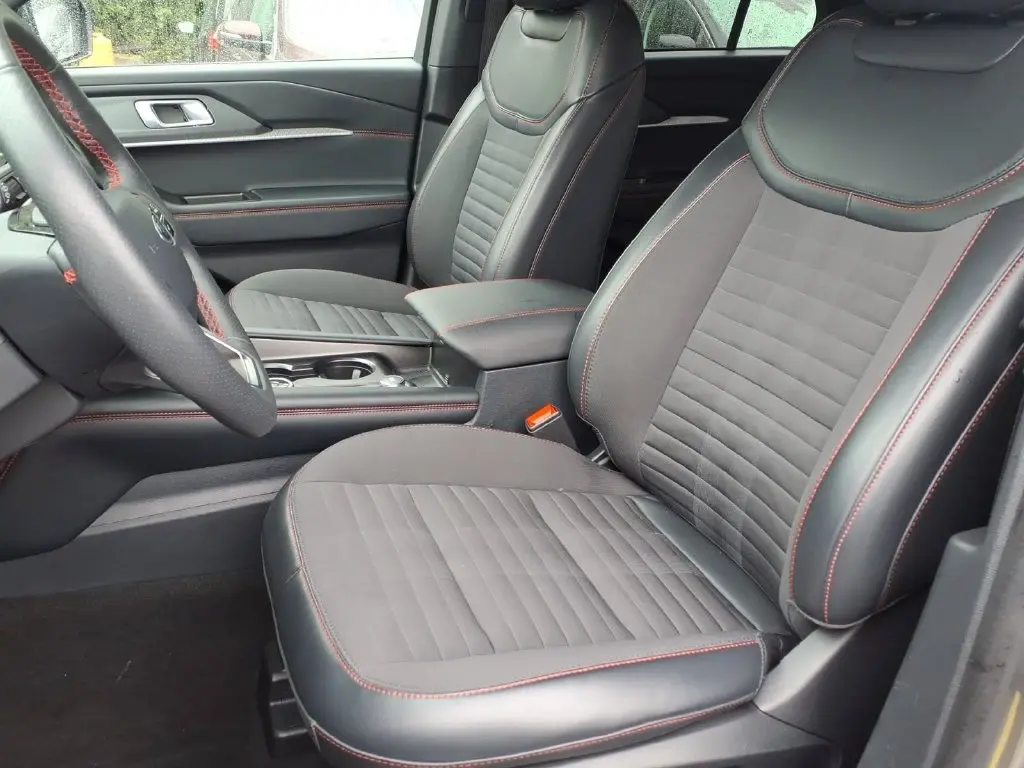 2026 Ford Explorer - $44,987