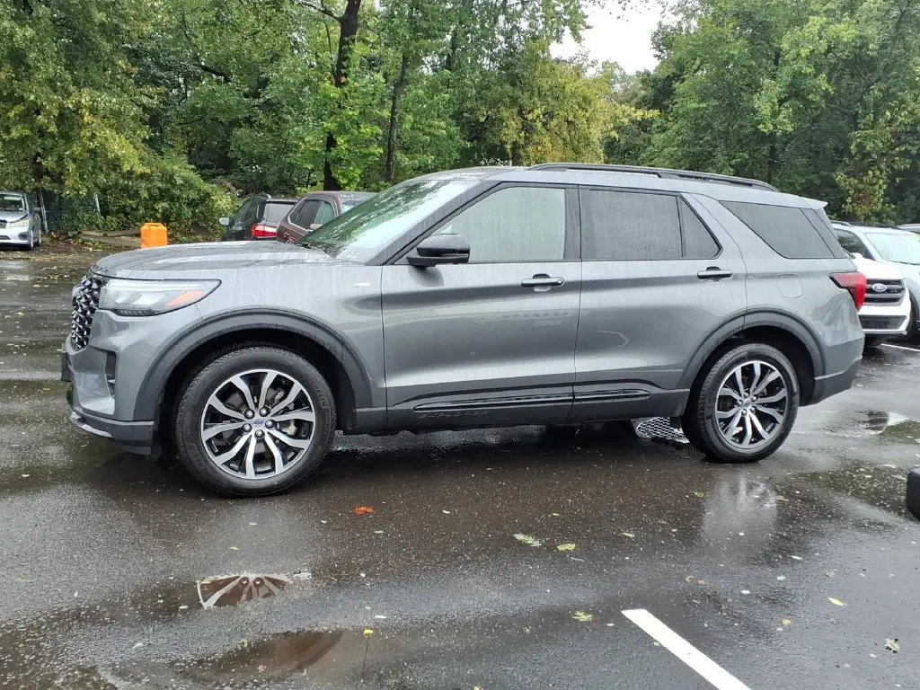 2026 Ford Explorer - $44,987