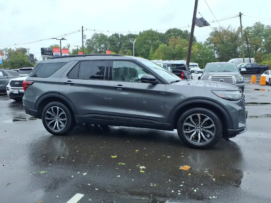 2026 Ford Explorer - $44,987