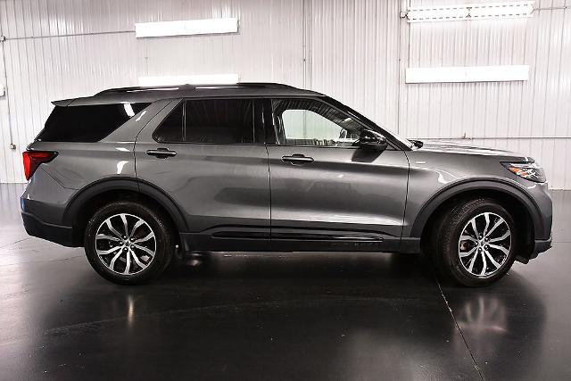 2026 Ford Explorer - $42,998