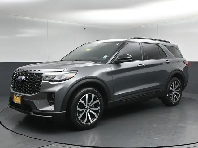2025 Ford Explorer - $39,625