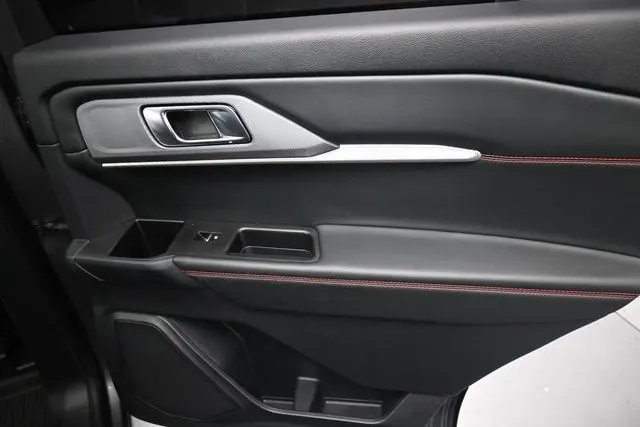 2025 Ford Explorer - $39,625