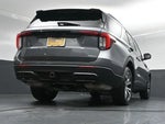 2025 Explorer Thumbnail 40
