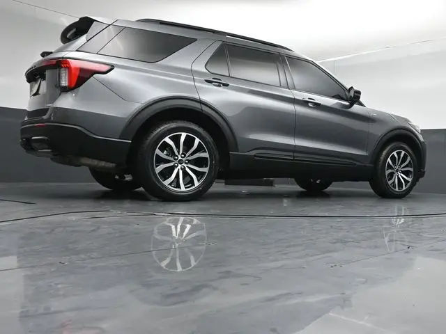 2025 Ford Explorer - $39,625