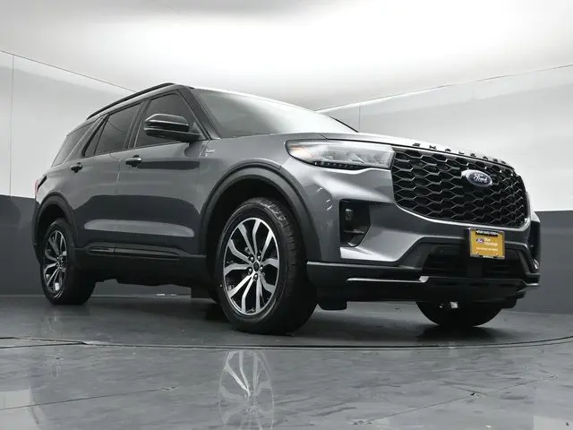 2025 Ford Explorer - $39,625