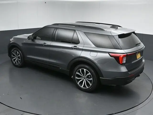 2025 Ford Explorer - $39,625