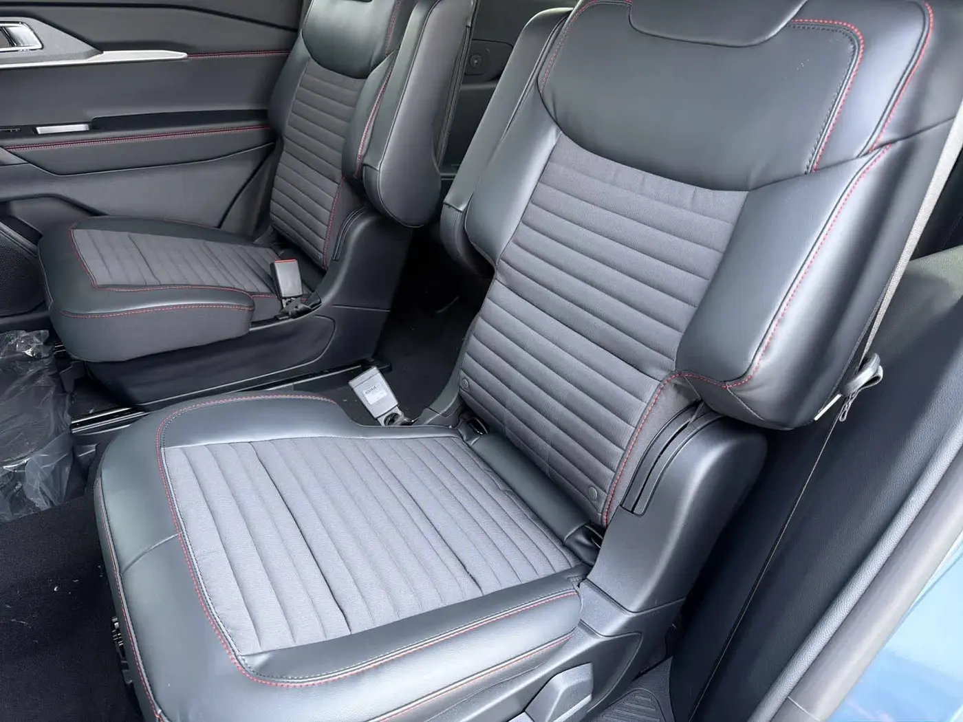 2026 Ford Explorer - $46,903