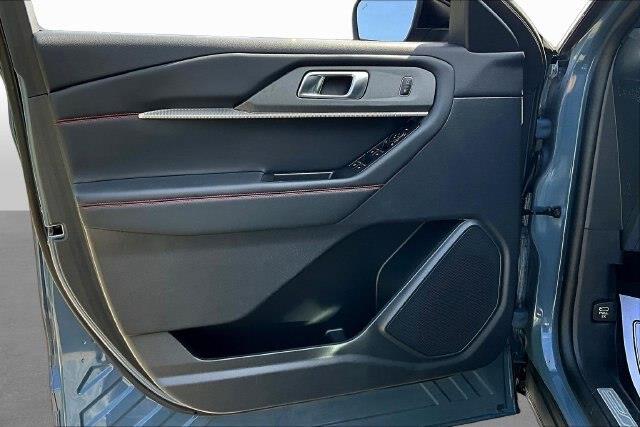 2025 Ford Explorer - $36,900