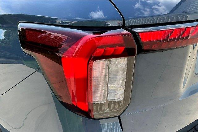 2025 Ford Explorer - $36,900