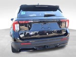 2025 Explorer Thumbnail 9