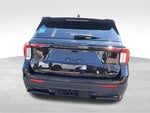2025 Explorer Thumbnail 16