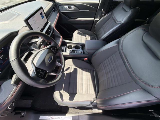 2025 Ford Explorer - $39,998