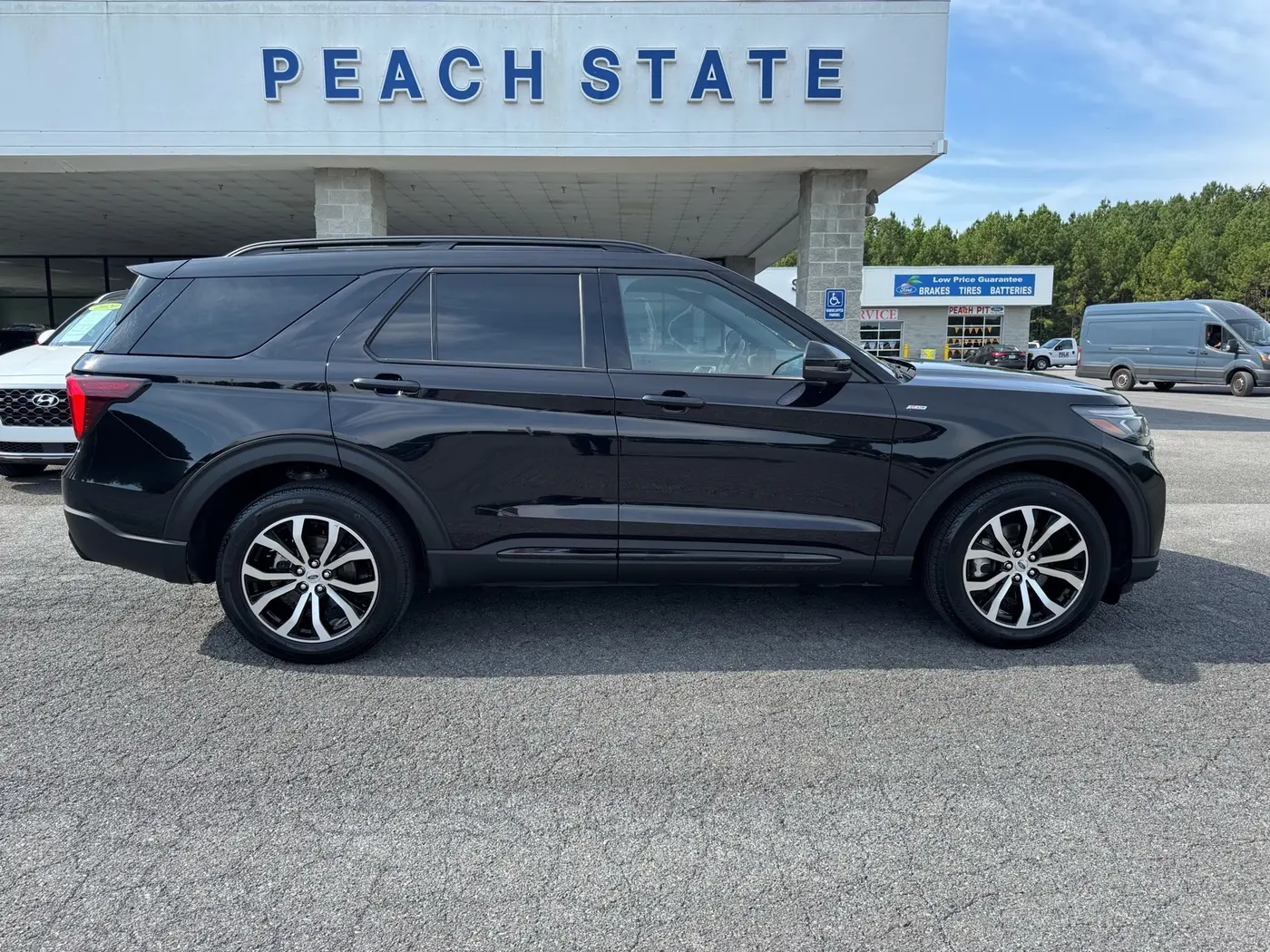 2025 Ford Explorer