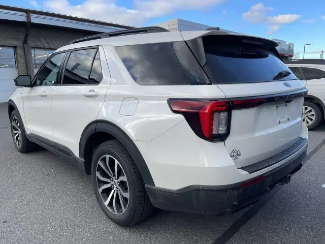 2025 Ford Explorer - $39,500