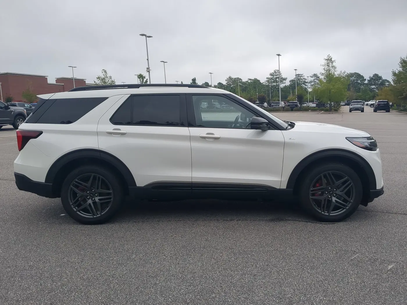 2025 Ford Explorer - $40,550