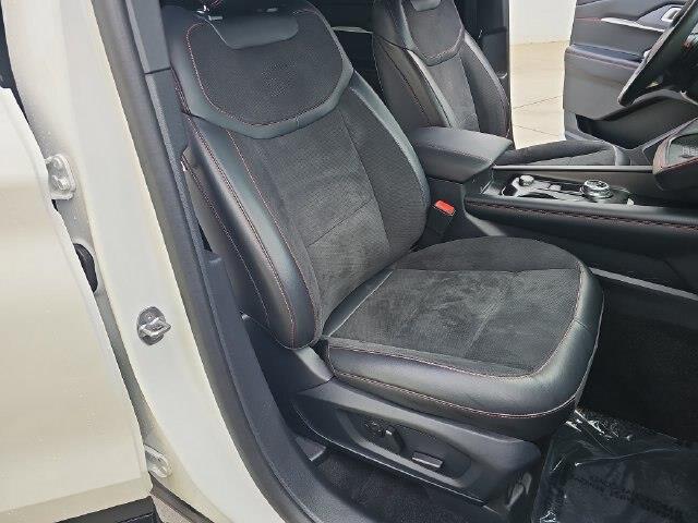 2025 Ford Explorer - $43,343