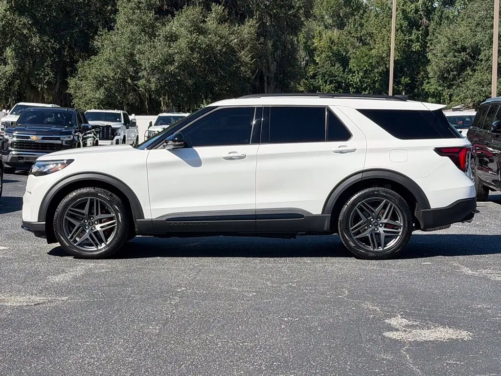 2025 Ford Explorer - $44,895