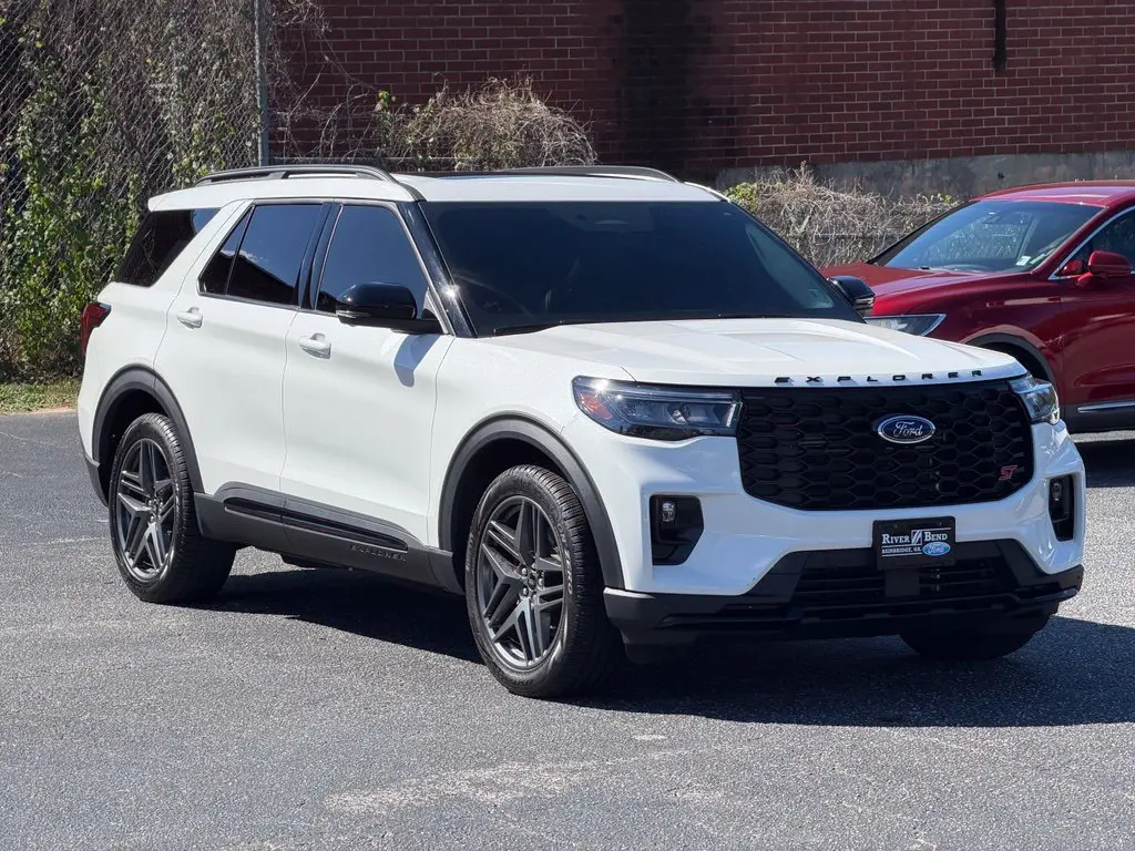 2025 Ford Explorer - $44,895