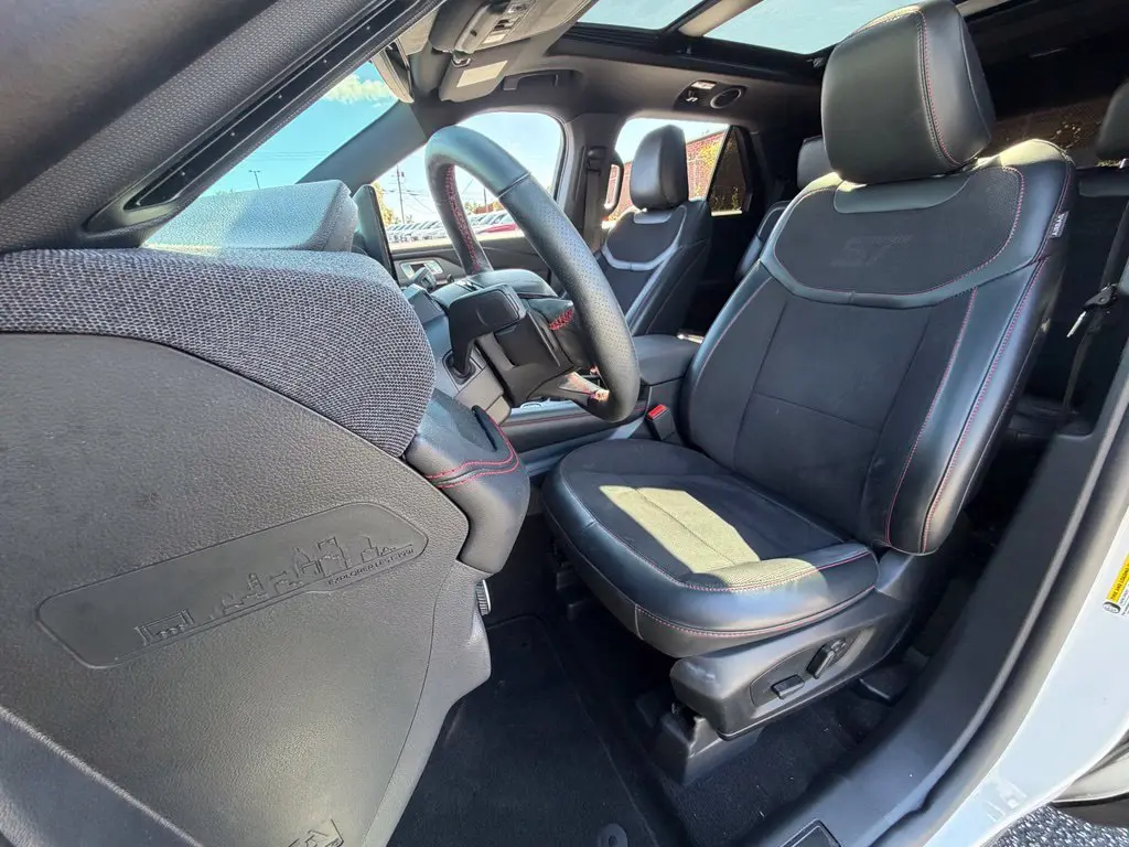 2025 Ford Explorer - $44,895