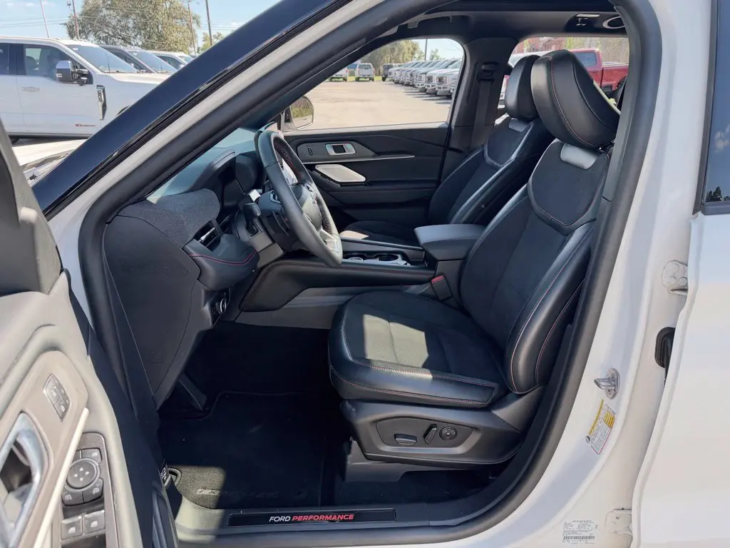 2025 Ford Explorer - $44,895