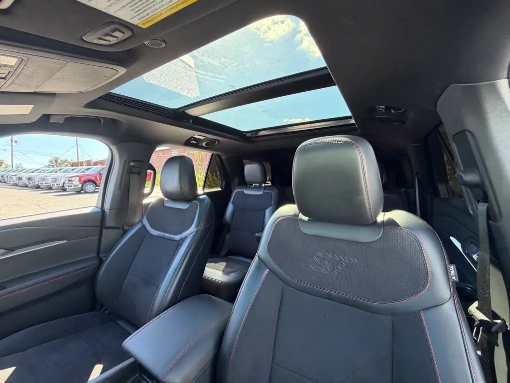 2025 Ford Explorer - $44,895