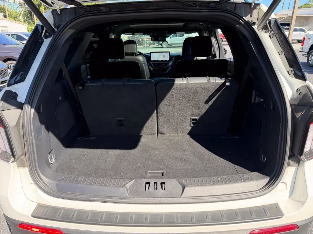 2025 Ford Explorer - $44,895