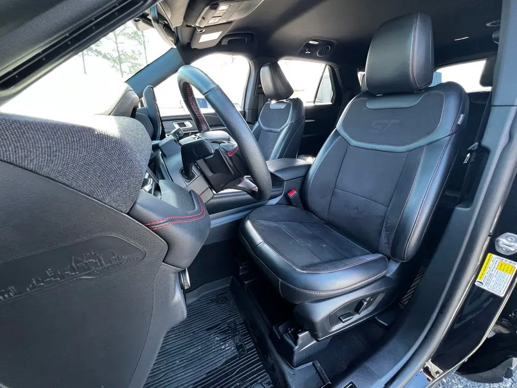 2025 Ford Explorer - $43,356