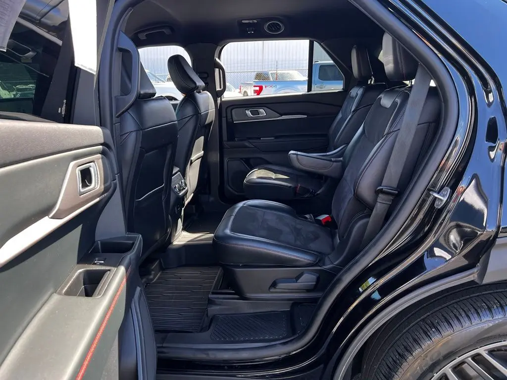 2025 Ford Explorer - $43,356