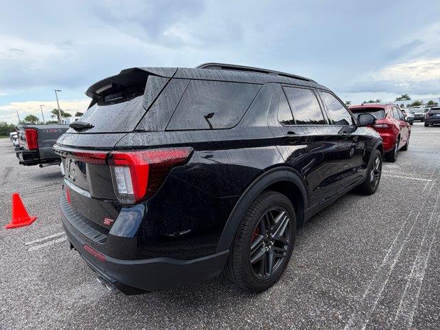 2025 Ford Explorer - $40,900