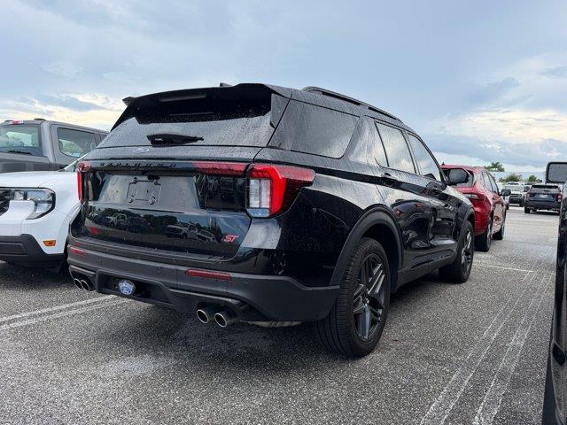 2025 Ford Explorer - $40,900