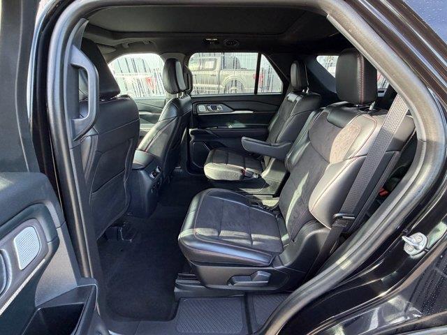2025 Ford Explorer - $40,900