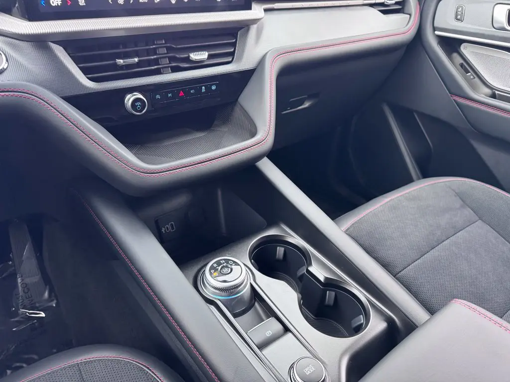 2026 Ford Explorer - $52,675