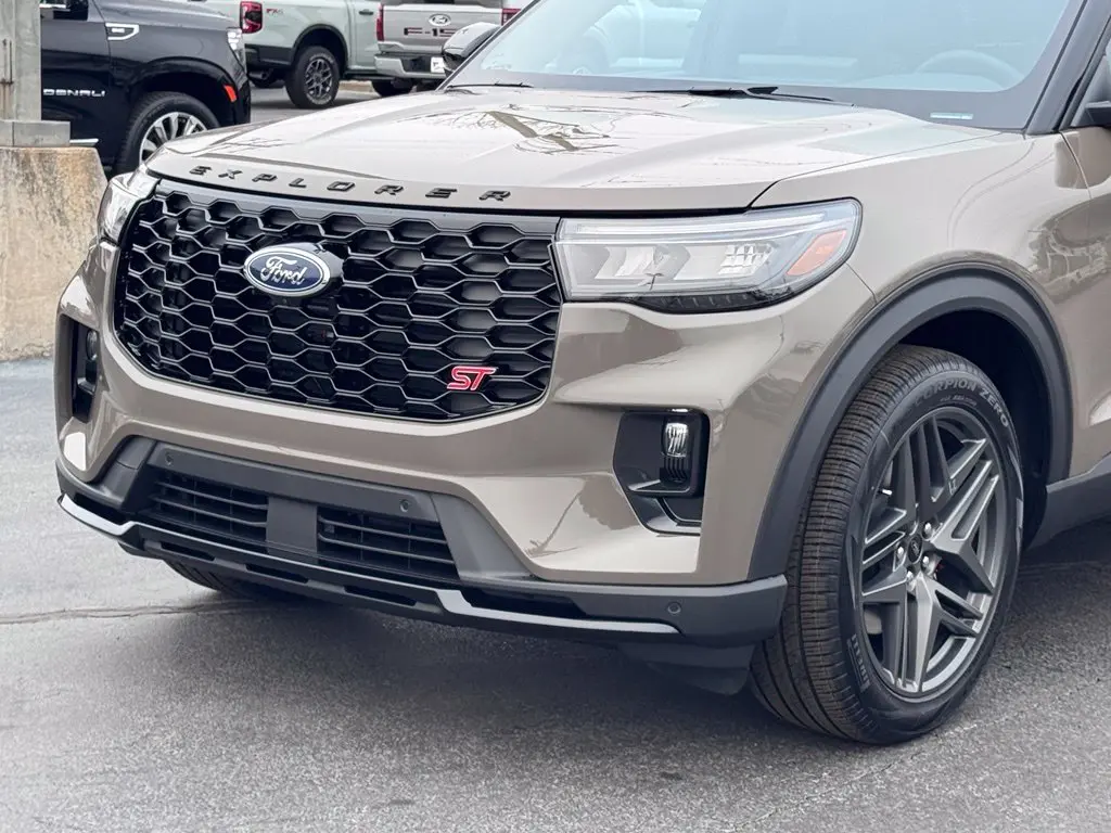 2026 Ford Explorer - $52,675