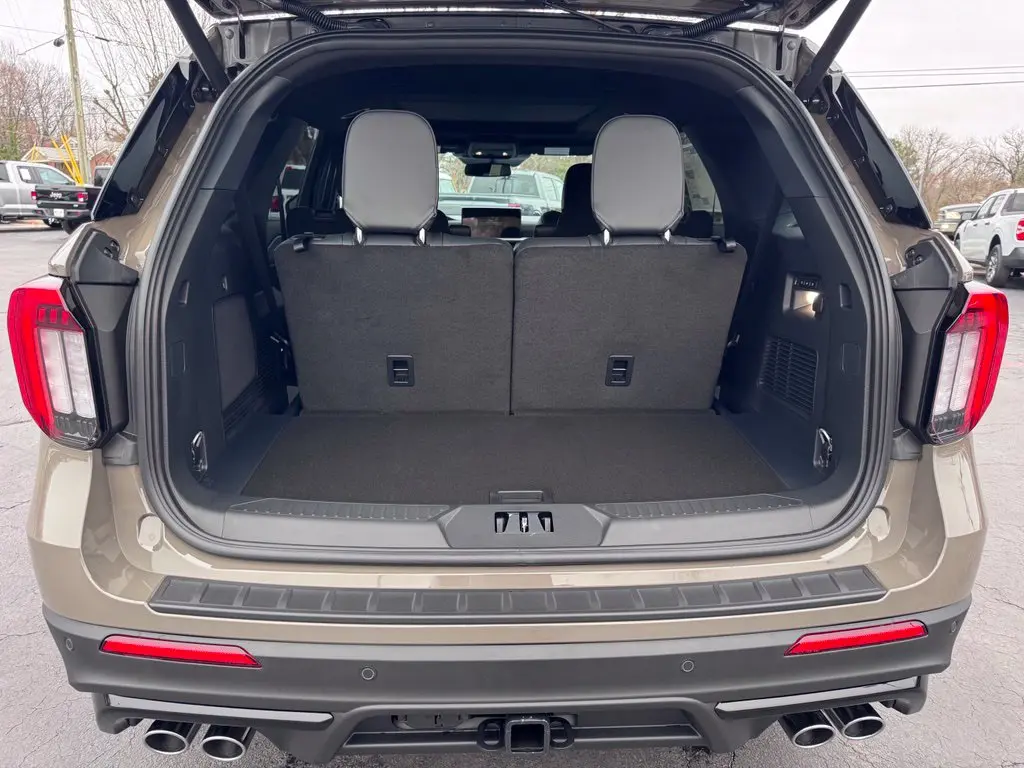 2026 Ford Explorer - $52,675