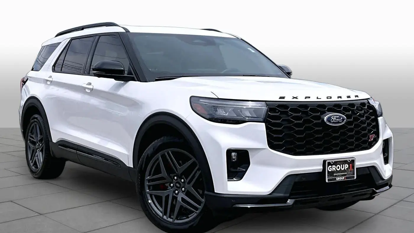 2025 Ford Explorer ST