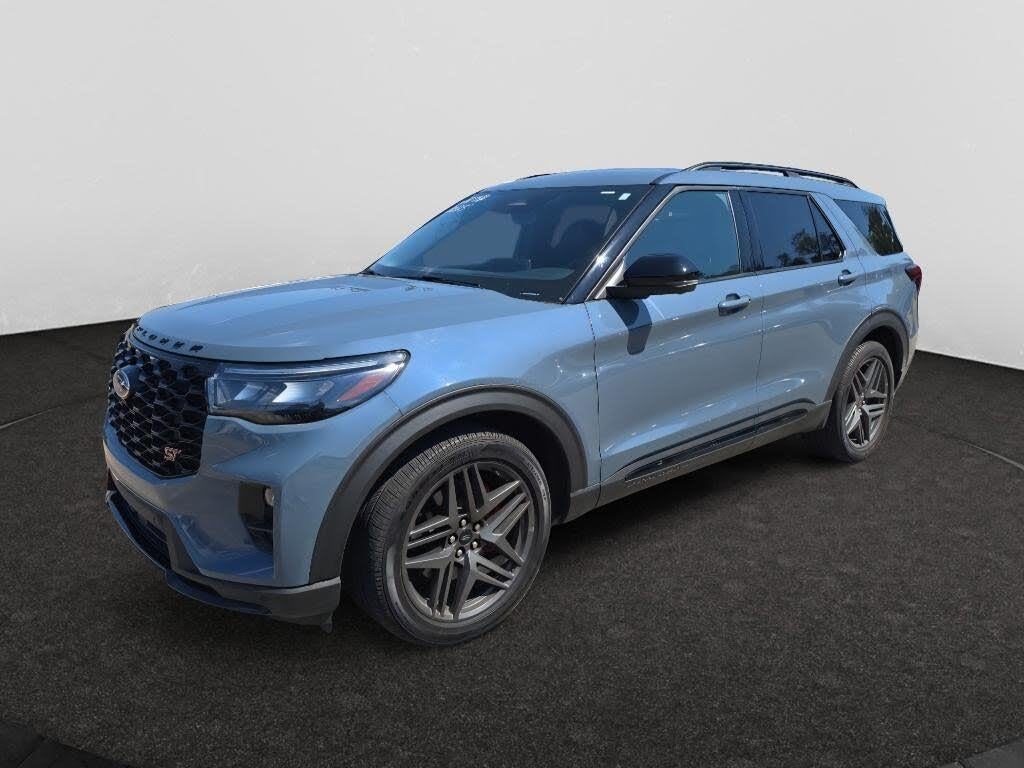 2025 Ford Explorer - $35,500