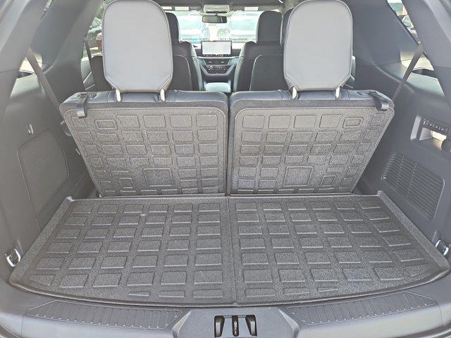 2025 Ford Explorer - $43,900
