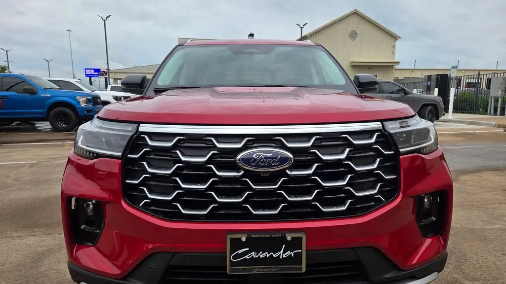 2025 Ford Explorer Platinum