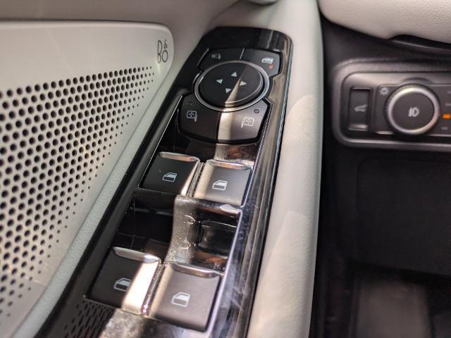 2025 Ford Explorer - $48,488